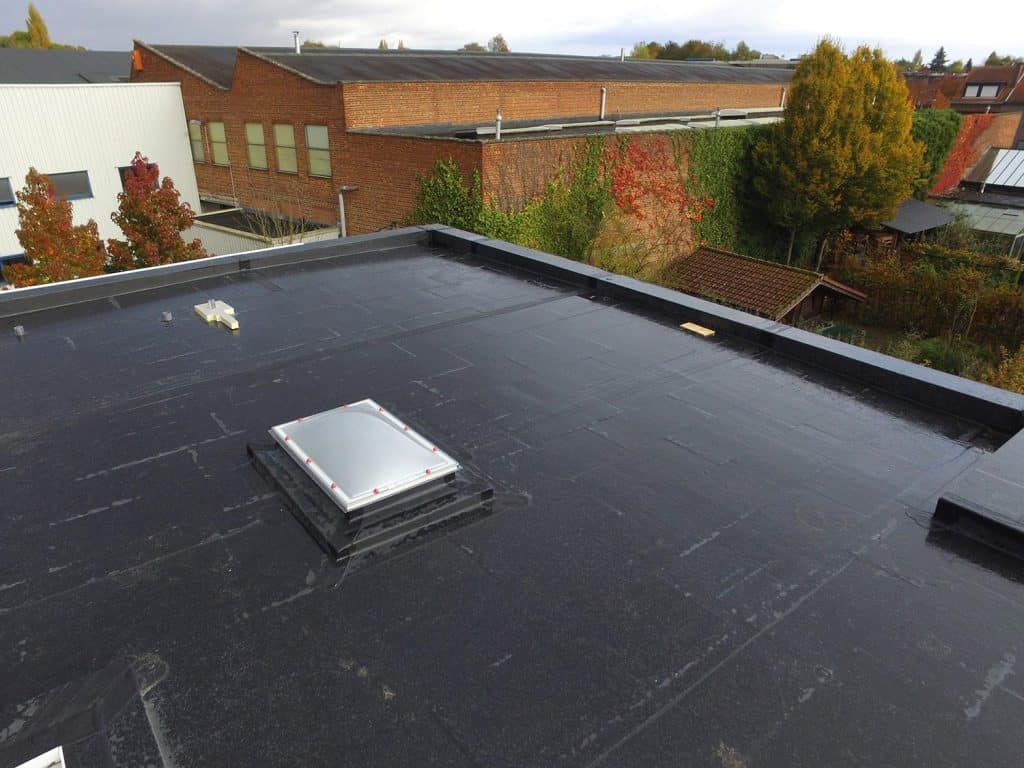 Epdm cladding for flat roofs