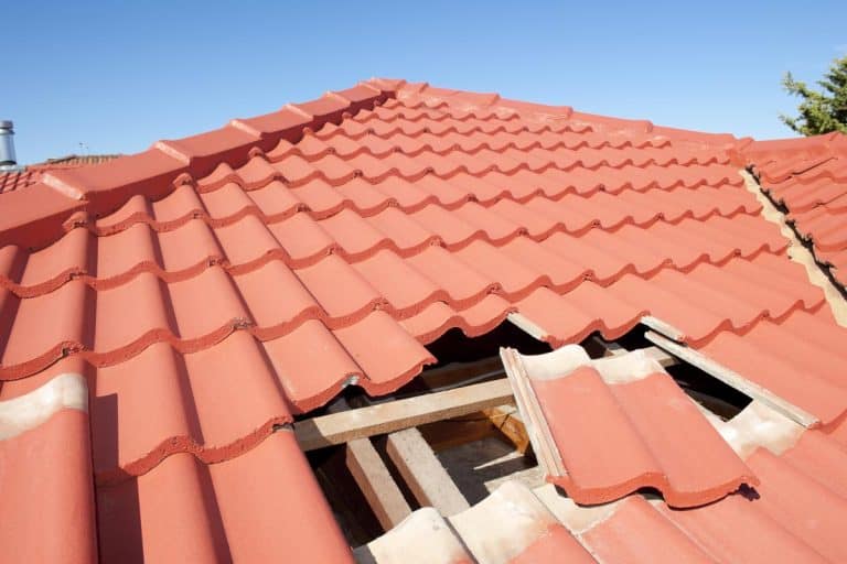 A damaged roof on house that need tiles, How To Replace Roof tiles?