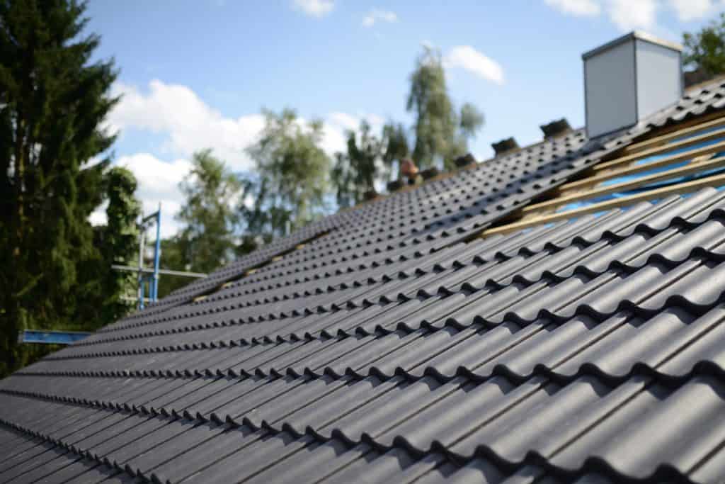 Pantiles roofing with black color tiles